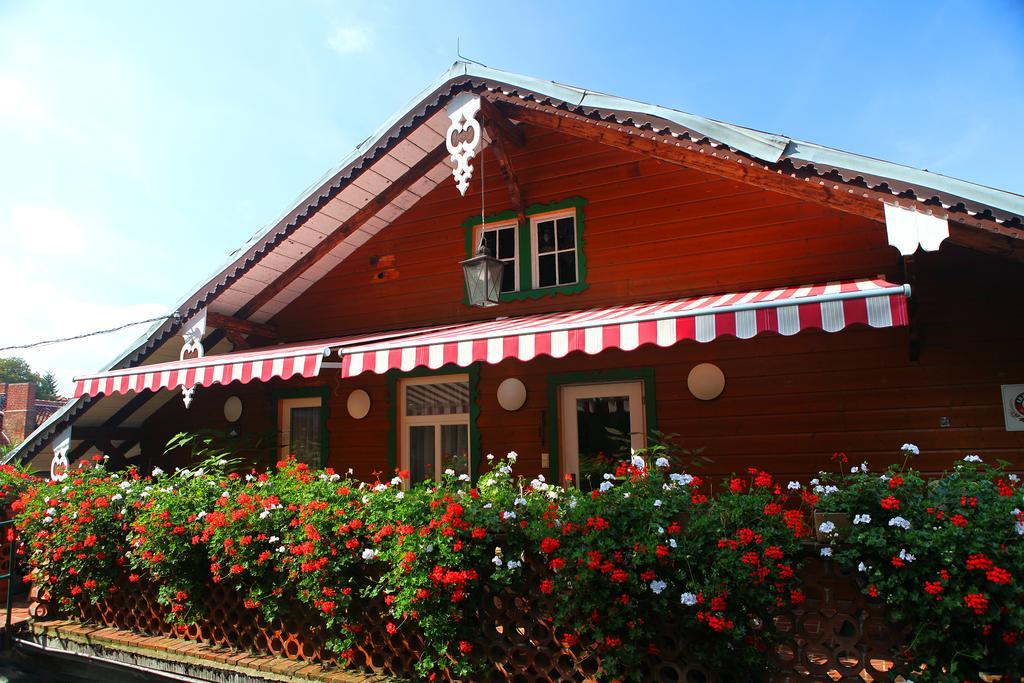 Pension Schweizer Hof فيرنغروده المظهر الخارجي الصورة